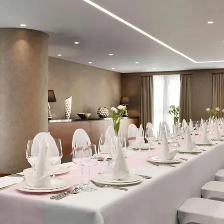 Hanza Tower White 24 Pool & Jacussi