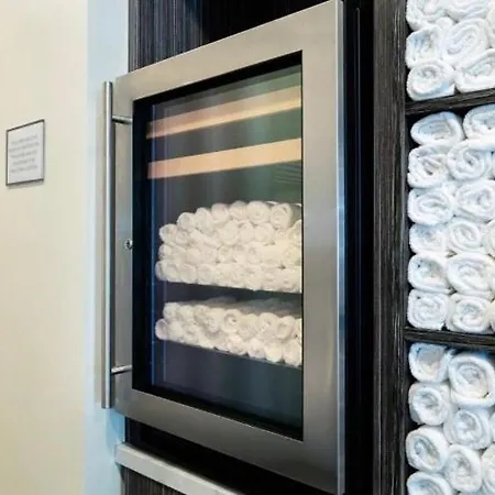شقة Hanza Tower White 24 Pool & Jacussi