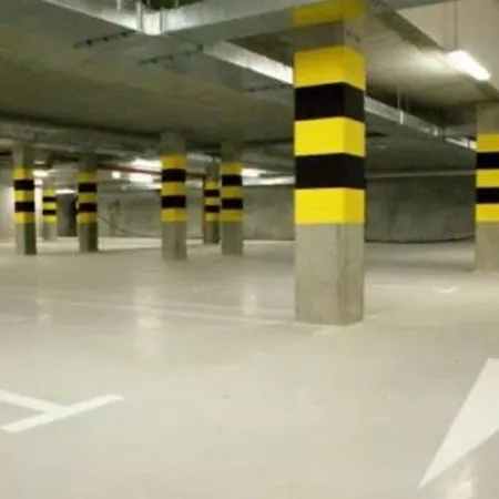Hanza Tower White 24 Pool & Jacussi * شتشيتسين